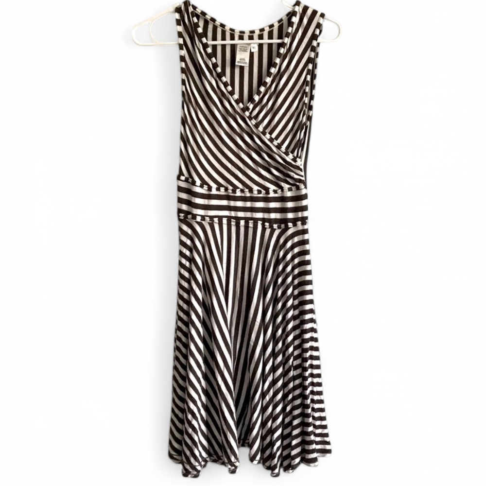 Sophie Max Brown/White Sleeveless Midi Dress